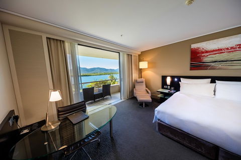 Hilton Cairns - Grafton Accommodation 3