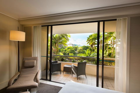 Hilton Cairns - Grafton Accommodation 10