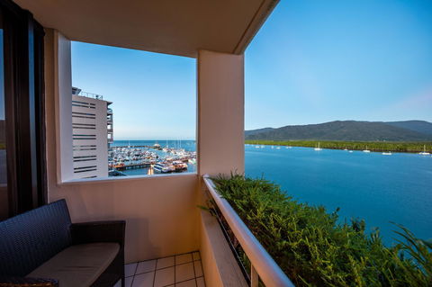 Hilton Cairns - Grafton Accommodation 30