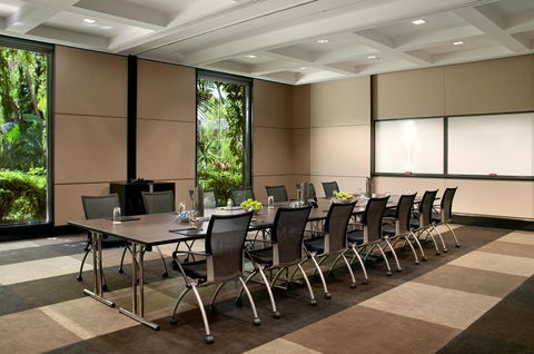 Hilton Cairns - Grafton Accommodation 37
