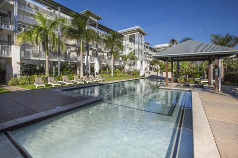 Boathouse Port Of Airlie - Grafton Accommodation 3