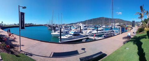 Boathouse Port Of Airlie - Grafton Accommodation 26