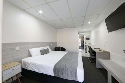 Chalet Motor Inn - Grafton Accommodation 14