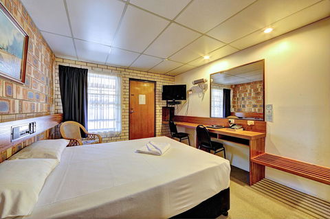 Chalet Motor Inn - Grafton Accommodation 15