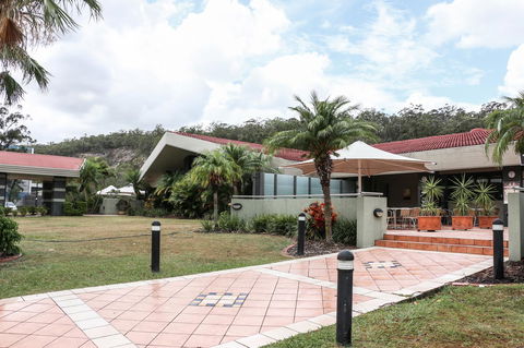 Salisbury Hotel Motel - Grafton Accommodation 0