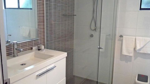 Hinchinbrook Holiday Apartments - Grafton Accommodation 9