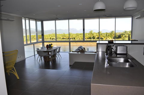 Hinchinbrook Holiday Apartments - Grafton Accommodation 21