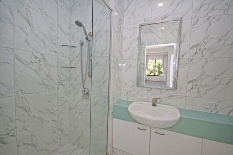 Unit 8 Bronte Of Coolum - Grafton Accommodation 2