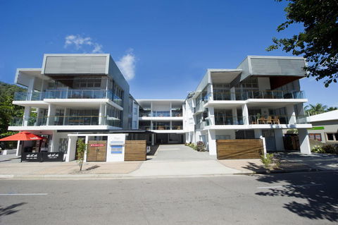 Maggies Beachfront Apartment 7 - Grafton Accommodation 0