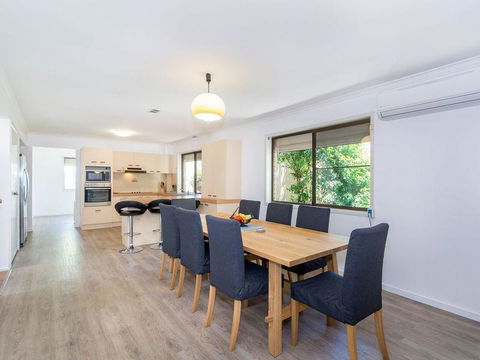 Island Homestay - Grafton Accommodation 10