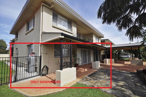 Ocean Wave - Grafton Accommodation 2