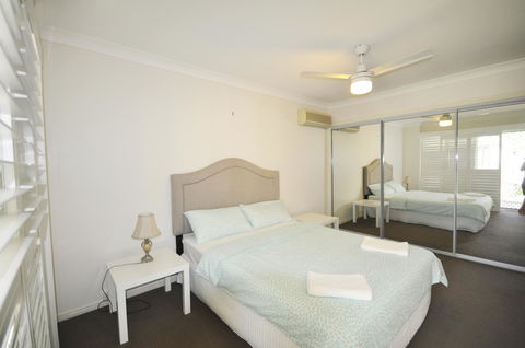 Ocean Wave - Grafton Accommodation 11