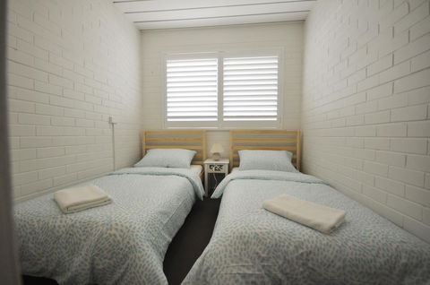 Ocean Wave - Grafton Accommodation 15