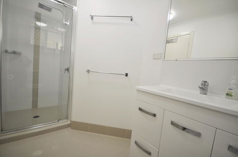 Ocean Wave - Grafton Accommodation 14