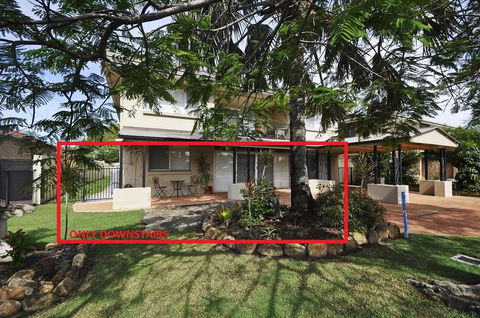 Ocean Wave - Grafton Accommodation 1