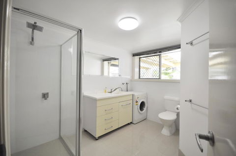 Ocean Wave - Grafton Accommodation 16