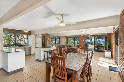 Bribie Beach House - Grafton Accommodation 9