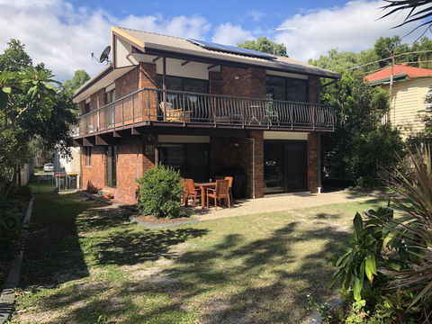 Bribie Beach House - Grafton Accommodation 5