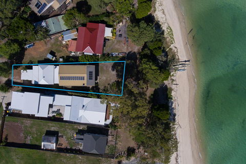Bribie Beach House - Grafton Accommodation 2
