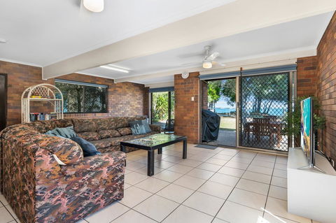 Bribie Beach House - Grafton Accommodation 7