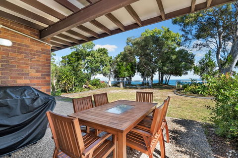 Bribie Beach House - Grafton Accommodation 1