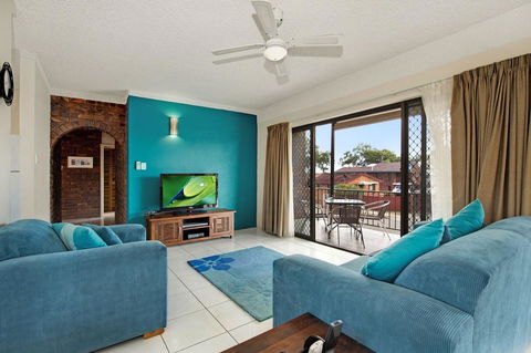 Waterviews,Pool, Wifi Its All Here !- Welsby Pde, Bongaree - Grafton Accommodation 11