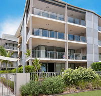 Spectacular Unit Overlooking Pumicestone Passage - Welsby Pde Bongaree