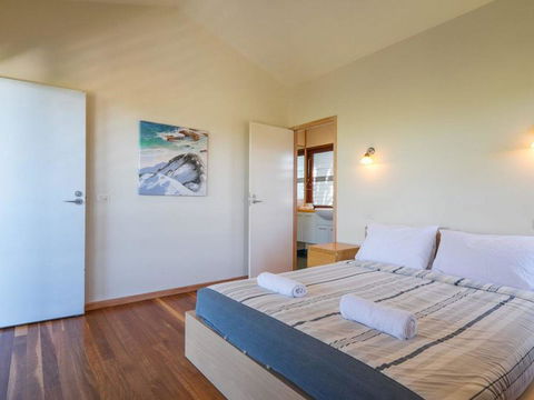 Laguna House - Grafton Accommodation 7