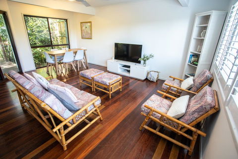 Point Break Beach House - Grafton Accommodation 5