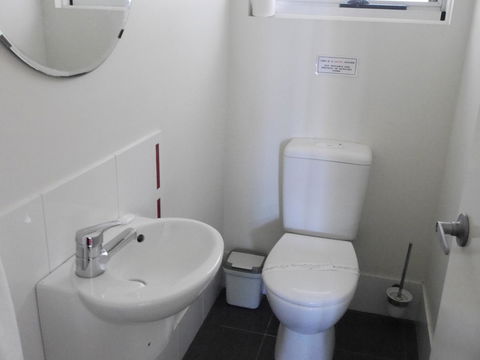 A AAA C-SHACK - Grafton Accommodation 16