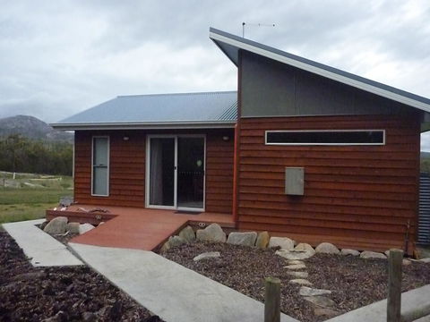 Yakkalla Holiday Cottage - Grafton Accommodation 1
