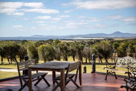 Mountain Seas Lodge - Grafton Accommodation 4