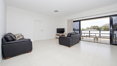 'Ocean To Beach' Luxury Hide Away - Grafton Accommodation 3