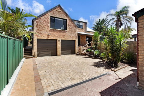 'Salt Wood' Cabin Style Retreat - Grafton Accommodation 0