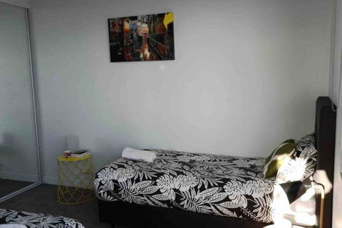 , Elsternwick, Impressive 2bed:carspot:15mins To CBD - Grafton Accommodation 2