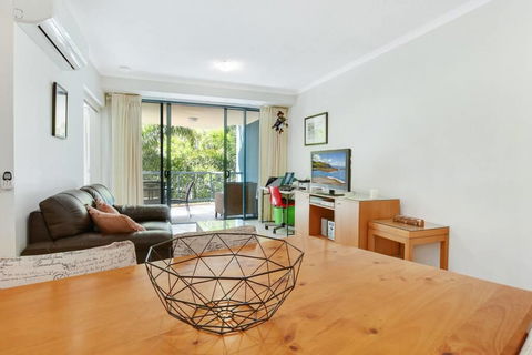 1 Bedroom - Private Managed Resort Pool And Beach - Alex - Grafton Accommodation 3