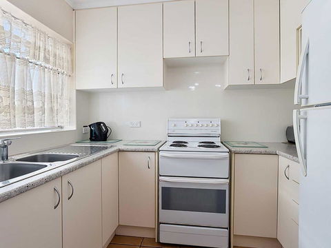 10 'Teramby Court' 104 Magnus Street - In Nelson Bay CBD With Water Views And WIFI - Grafton Accommodation 1