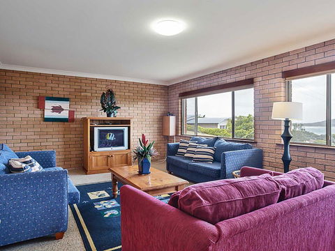 10 Garuwa Street - Fabulous Fingal - Grafton Accommodation 2