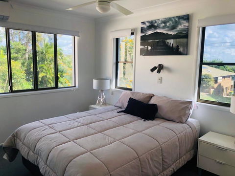 12 Cooloola Drive - Family Home, Close To Beach, Pet Friendly - Grafton Accommodation 1