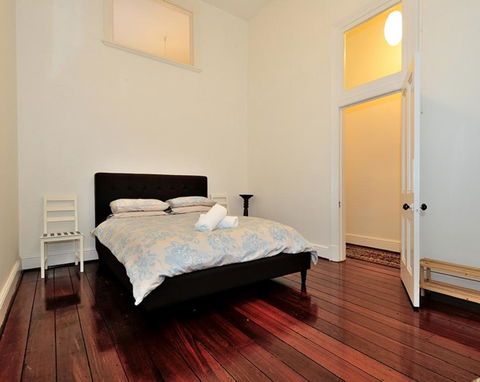 1904 - Central Historic 1 Bedroom Apartment - Grafton Accommodation 1