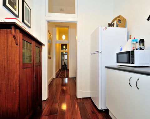 1904 - Central Historic 1 Bedroom Apartment - Grafton Accommodation 3
