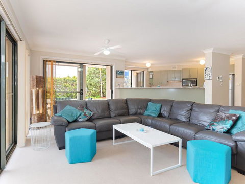 2 'Peninsula Waters' - Three Bedroom Unit With Spacious Private Courtyard & WIFI - Grafton Accommodation 1