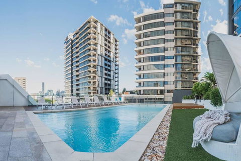 2 Bed Brisbane Resort Apartment - Grafton Accommodation 0