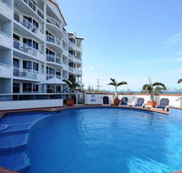 2 Bedroom Alex Unit - Ocean Pool and Park Views - Grafton Accommodation
