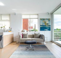 2 Bedroom Apartment with Bay View - Grafton Accommodation