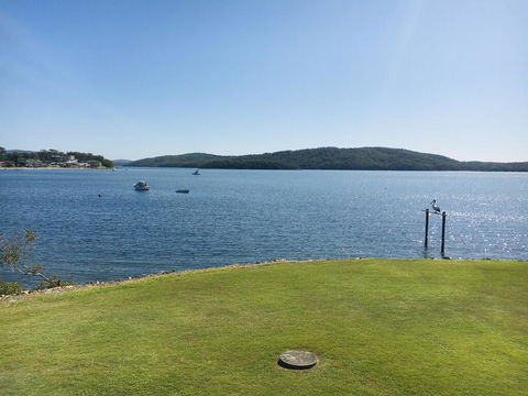 2 The Shores Soldiers Point - Waterfront - Uninterrupted Water Views INCLUDING ALL LINEN & TOWELS, Free Wi-Fi - Grafton Accommodation 1