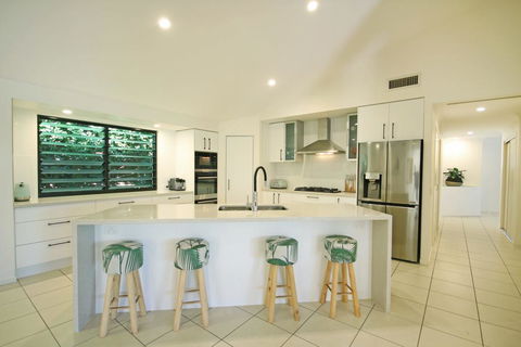 20 Avalon Street Coolum Beach - Pets Welcome - New Listing - Grafton Accommodation 2