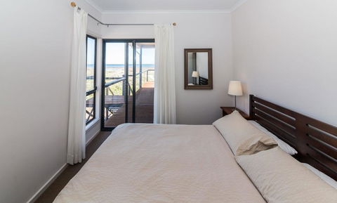 20 Lady Bay Road - Grafton Accommodation 1