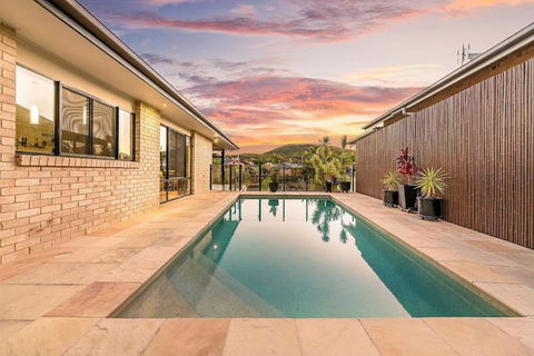 CABA17 - Waterfront Home With A Pool! - Grafton Accommodation 0