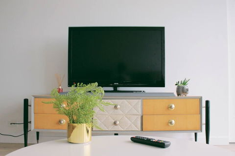 2Bed 2Bath Minimalist Apartment In CBD - Grafton Accommodation 1